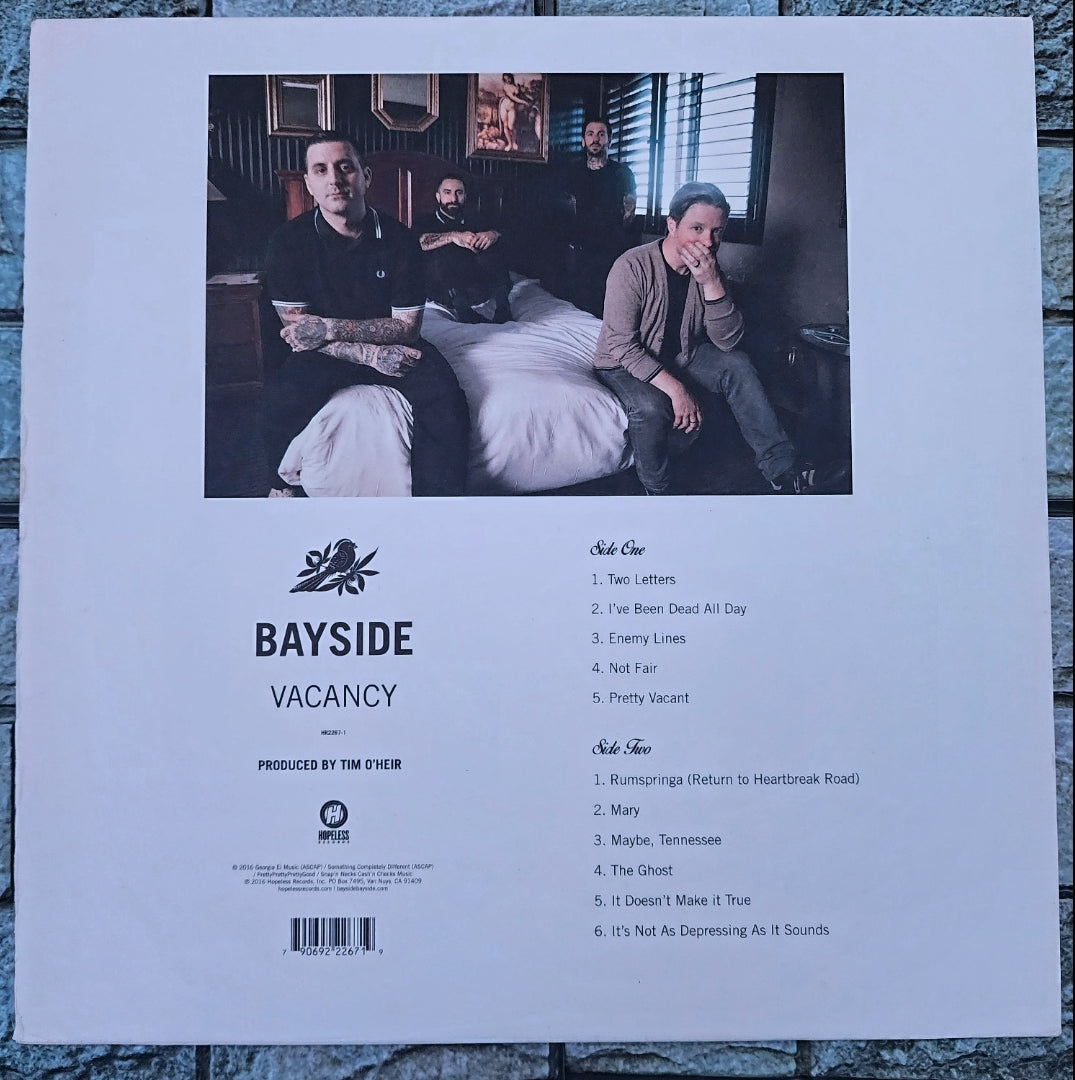 Bayside - Vacancy Vinyl (Exclusive Colored Black & Ivory & White Tri- Color)(Usado)