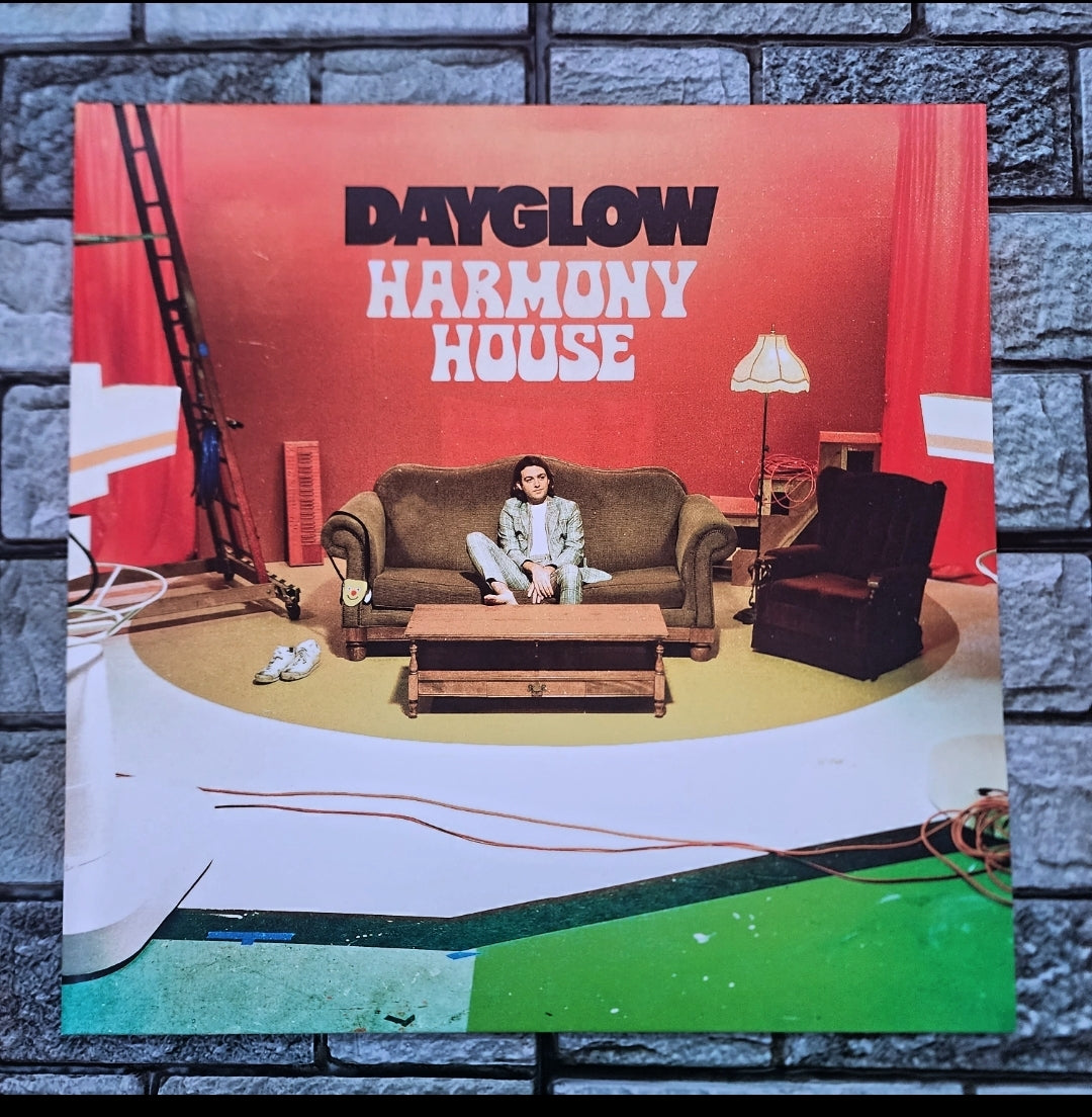 Dayglow - Harmony House Vinyl (UO Exclusive Colored White & Orange)(Usado)